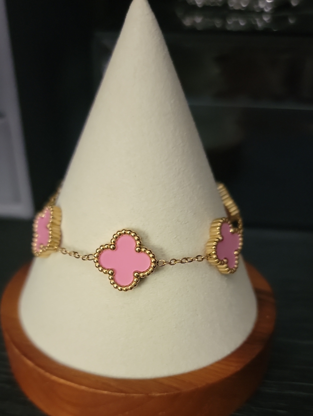 Pink Clover Motif Gold Bracelet